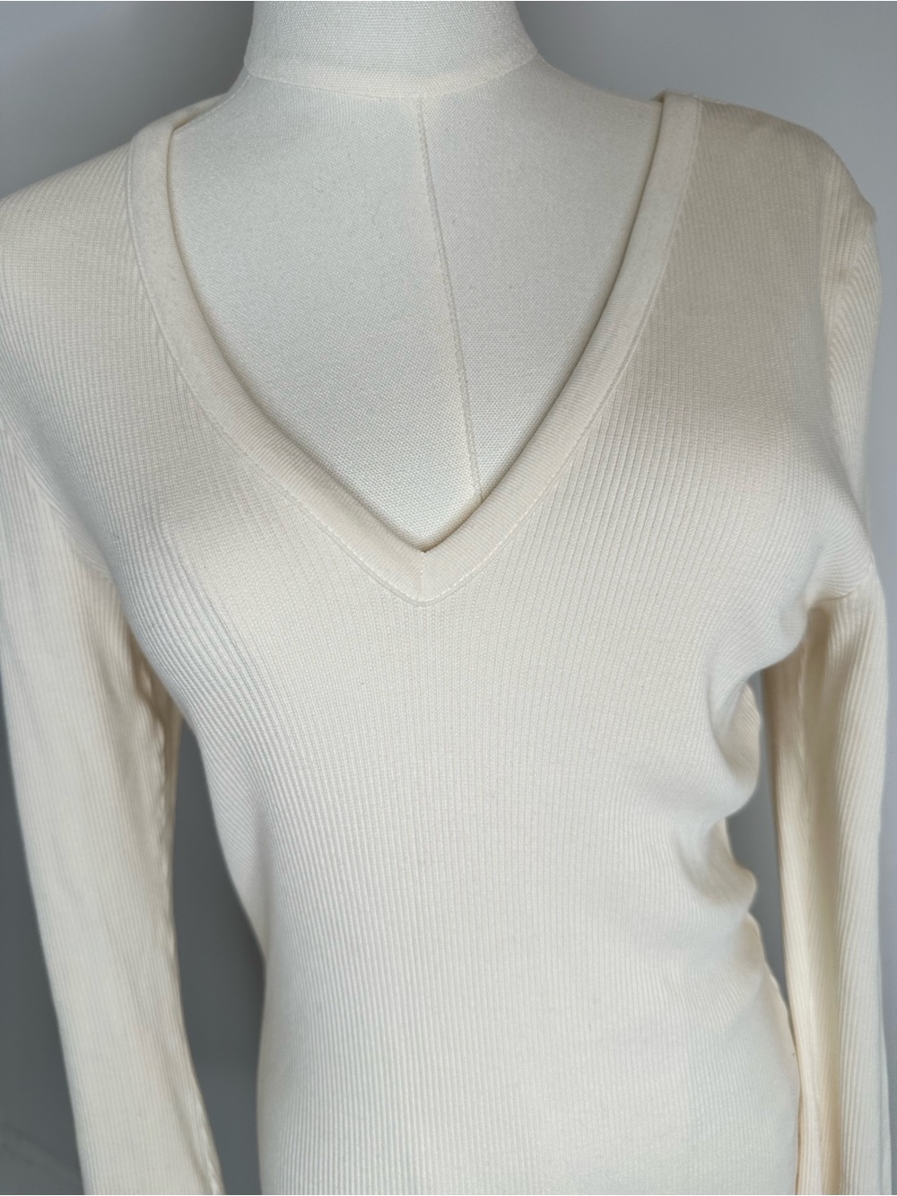 CITIZENS OF HUMANITY Ribbed Organic Cotton Ivory V Neck Long Sleeve Tee M - Picture 5 of 16